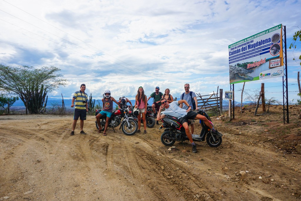 Motorrad-Crew in der Wüste